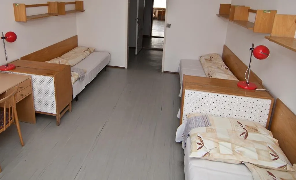 Domov Mladeze A Skolni Jidelna Karlovy Vary Hotel