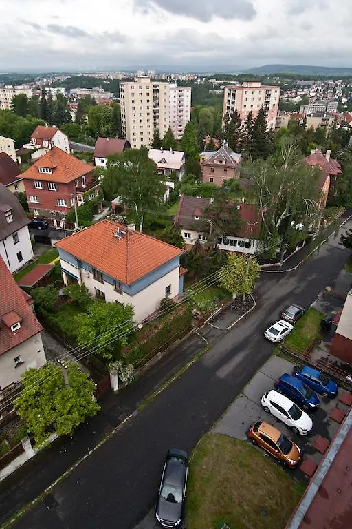 Domov Mladeze A Skolni Jidelna Karlovy Vary Hotel República Checa