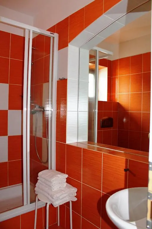 Hotel Dubina Kyselka  3*, Kyselka (Karlovy Vary) Tschechische Republik