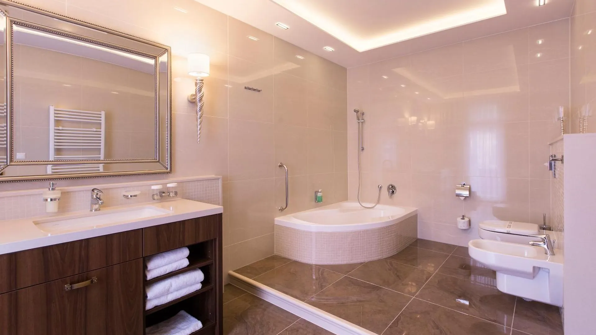 ****  Hotel Dvorana Karlsbad Tsjechië