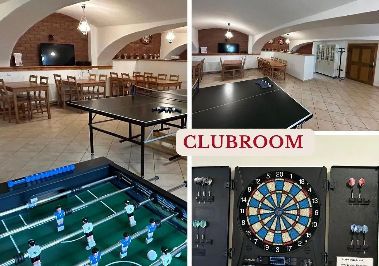 Dvur Stran & Wellness Hotel Karlsbad 3*,  Tsjechië