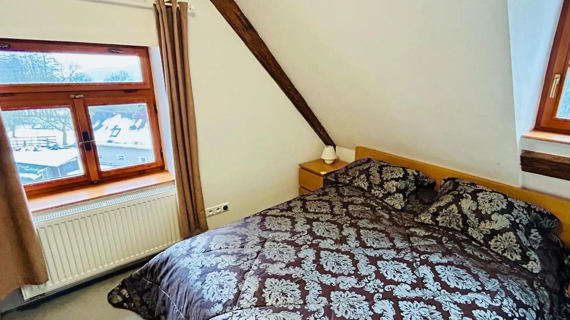 Dvur Stran & Wellness Hotel Karlovy Vary
