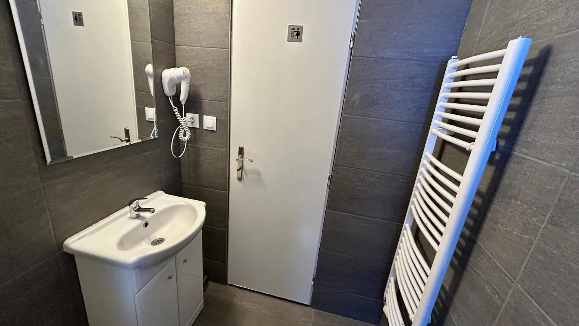 *** Gasthuis Dvur Stran & Wellness Hotel Karlsbad Tsjechië