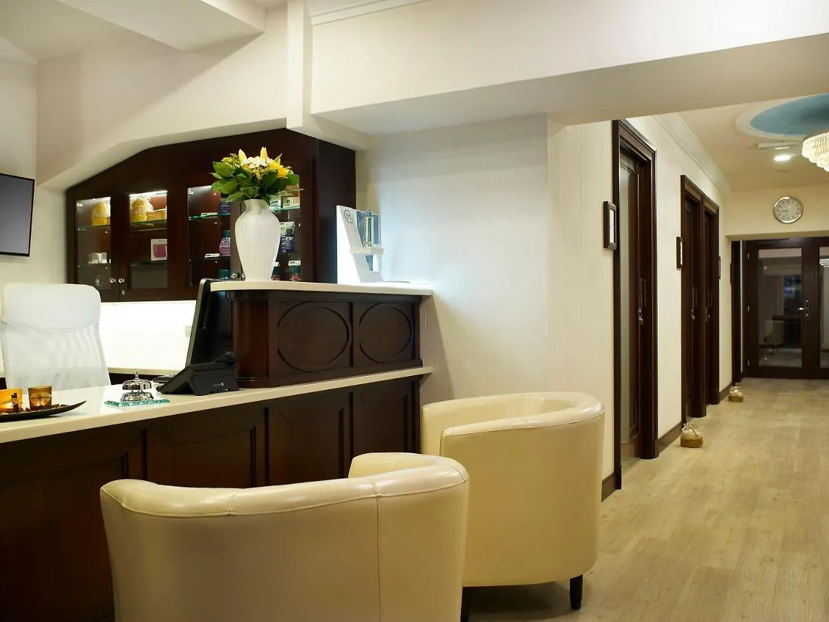 Ea Hotel Elefant Karlovy Vary 3*,  República Checa