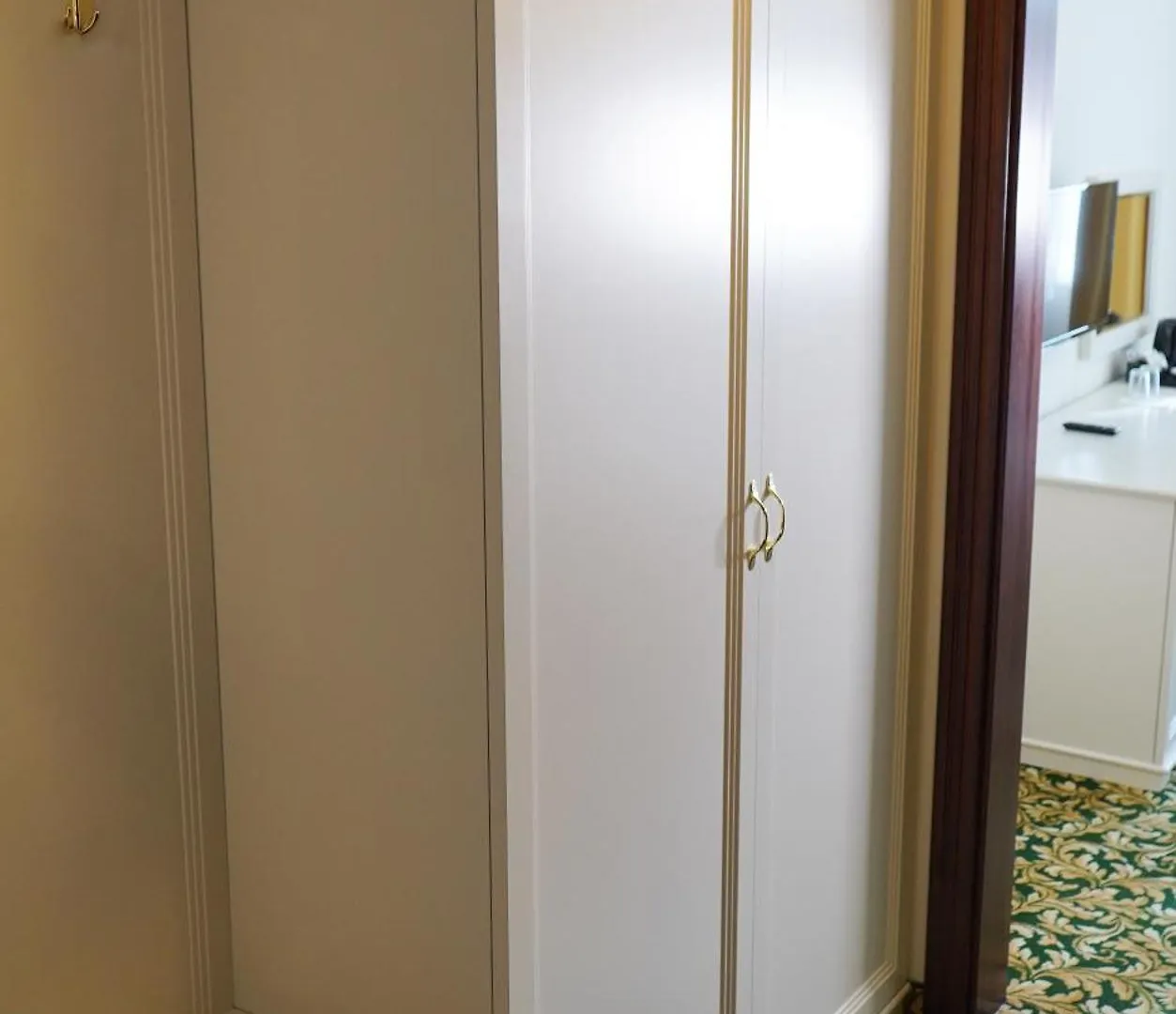 Ea Hotel Elefant Карловы Вары
