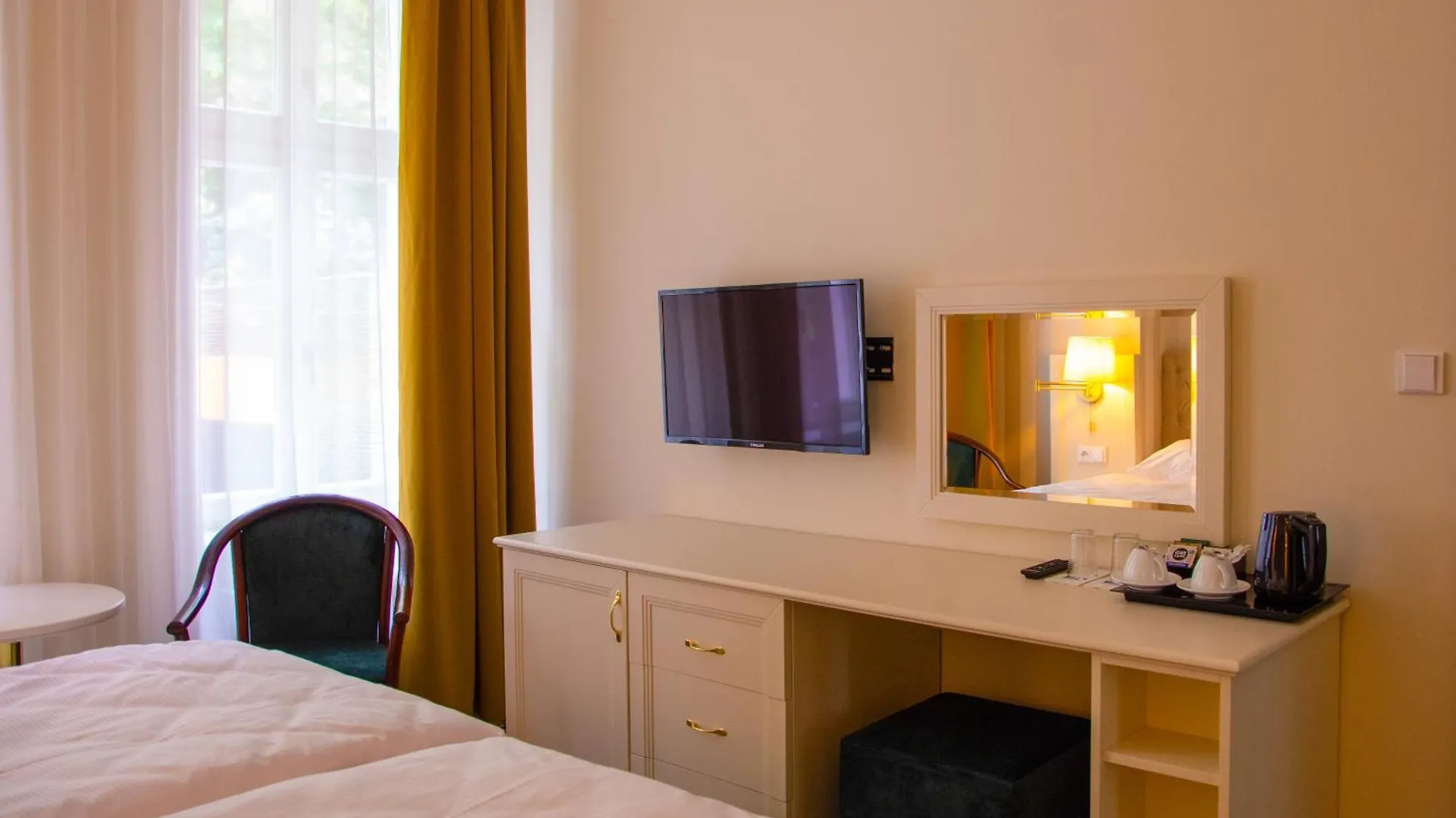 ***  Ea Hotel Elefant Карловы Вары Чехия