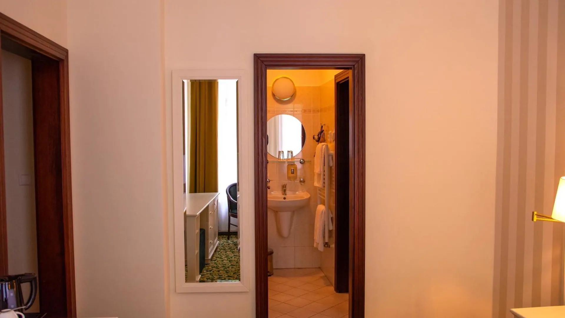 Ea Hotel Elefant Карловы Вары