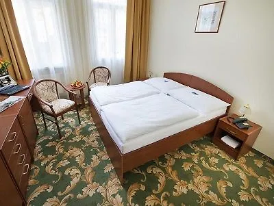 Ea Hotel Elefant Karlovy Vary 3*,