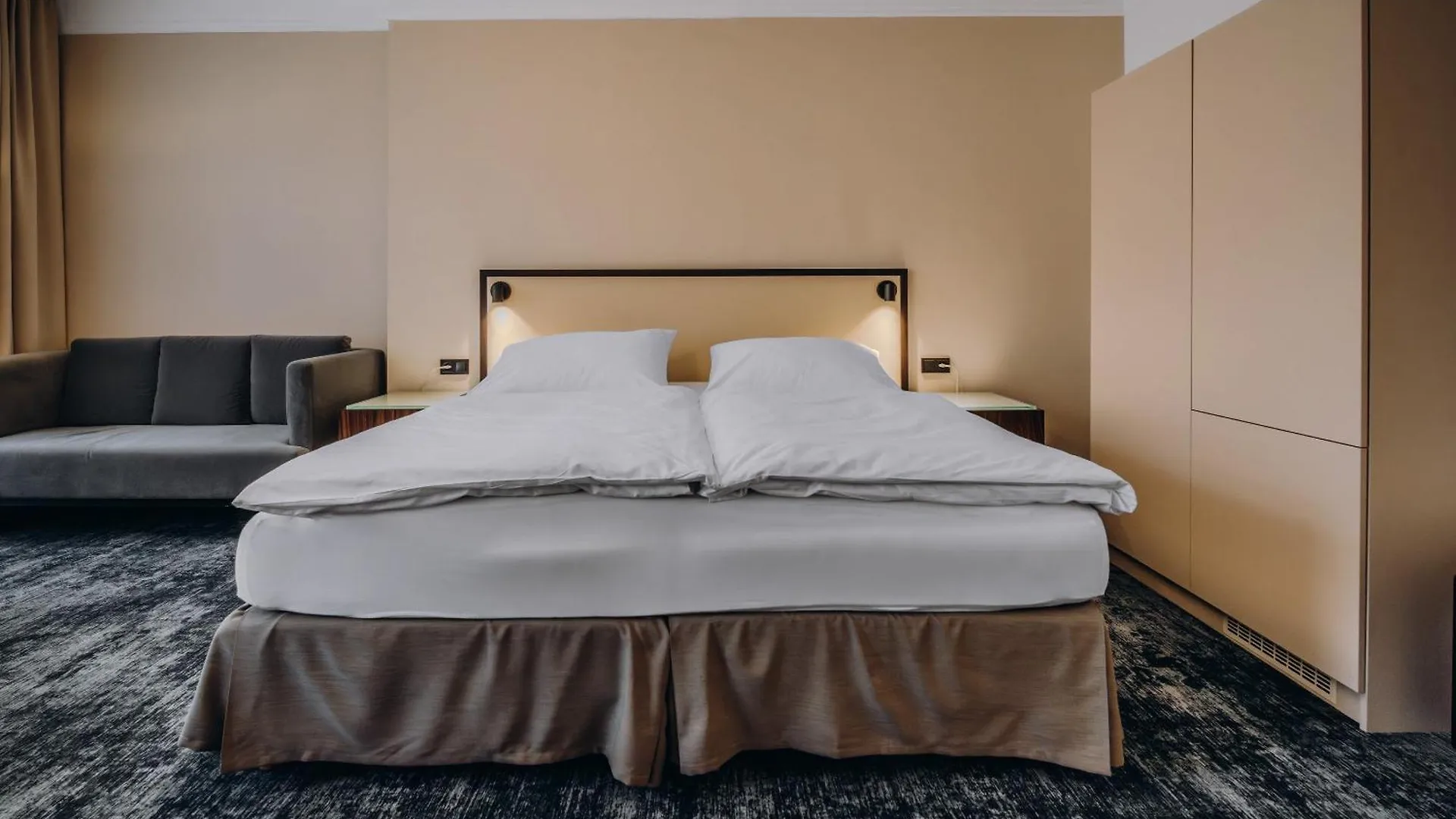 ****  EA Hotel Esplanade Karlovy Vary República Checa