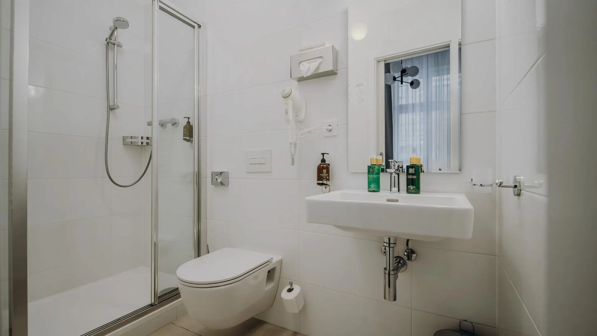 EA Hotel Esplanade Karlovy Vary 4*,