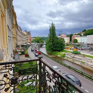 Apartments Festival Апартаменты