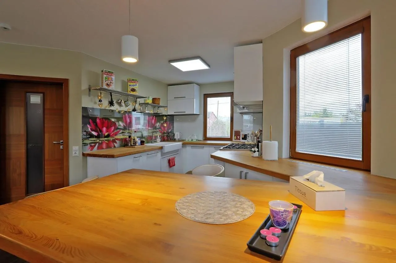 Hotel Eltako Penzion Karlsbad Gasthof
