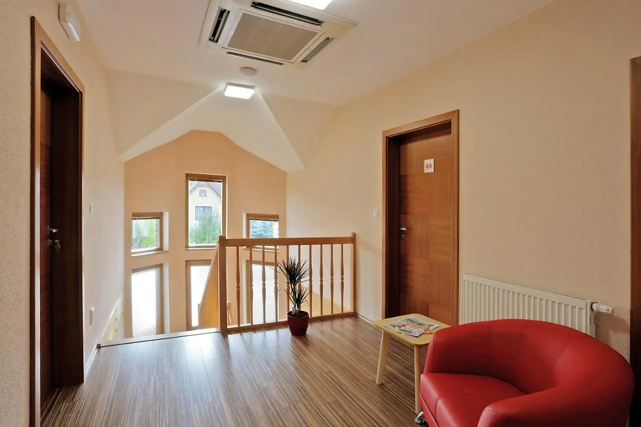 Hotel Eltako Penzion Karlsbad Gasthof