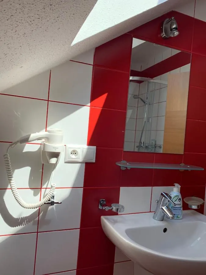Hotel Eltako Penzion Karlsbad Gasthof