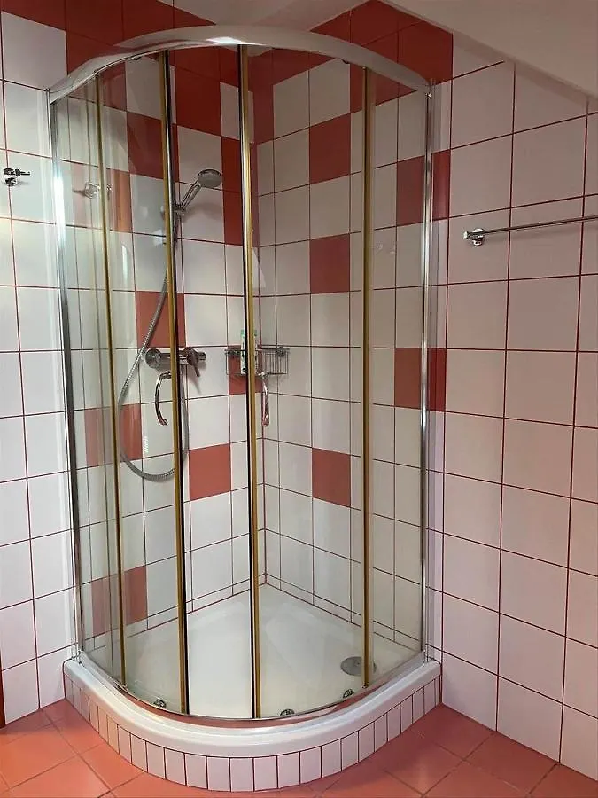 Hotel Eltako Penzion Karlsbad Gasthof