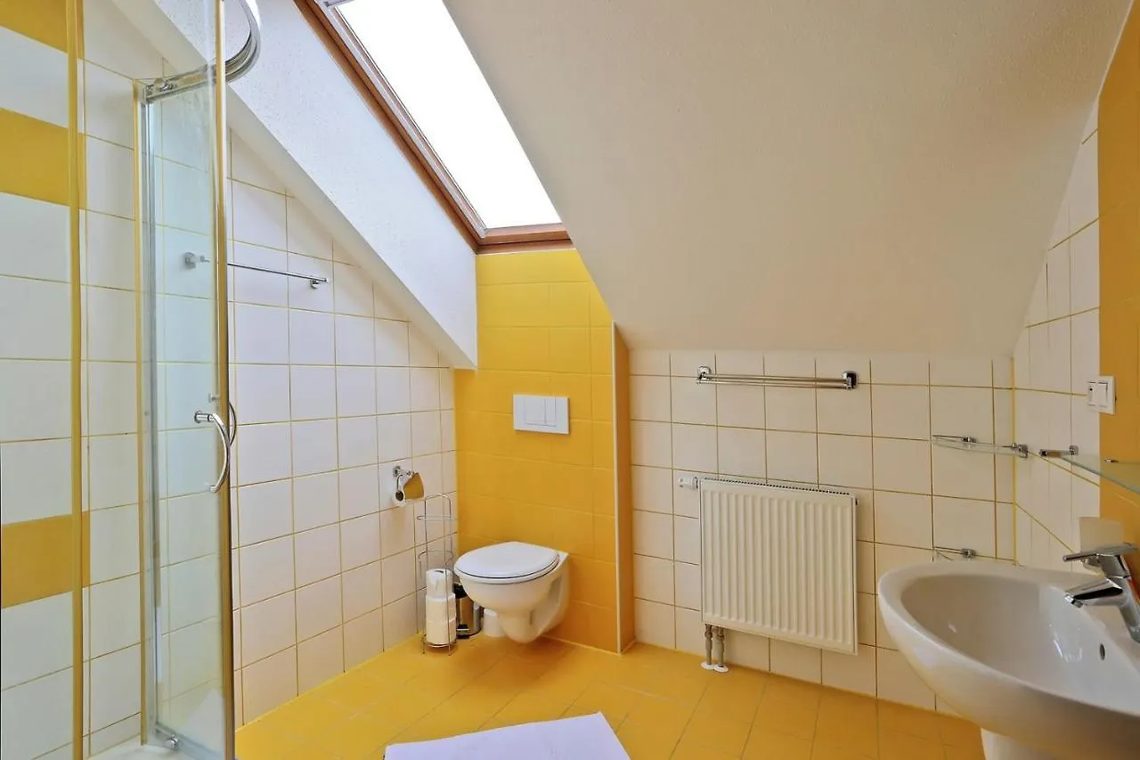 Hotel Eltako Penzion Karlsbad Gasthof