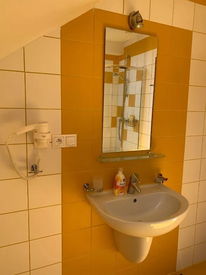 Hotel Eltako Penzion Karlsbad Gasthof