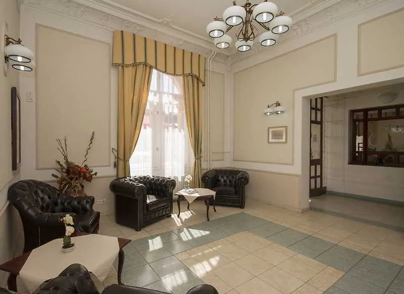 Hotel Ester Карловы Вары