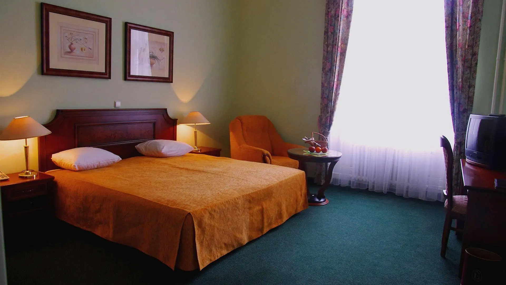 Hotel Ester Карловы Вары