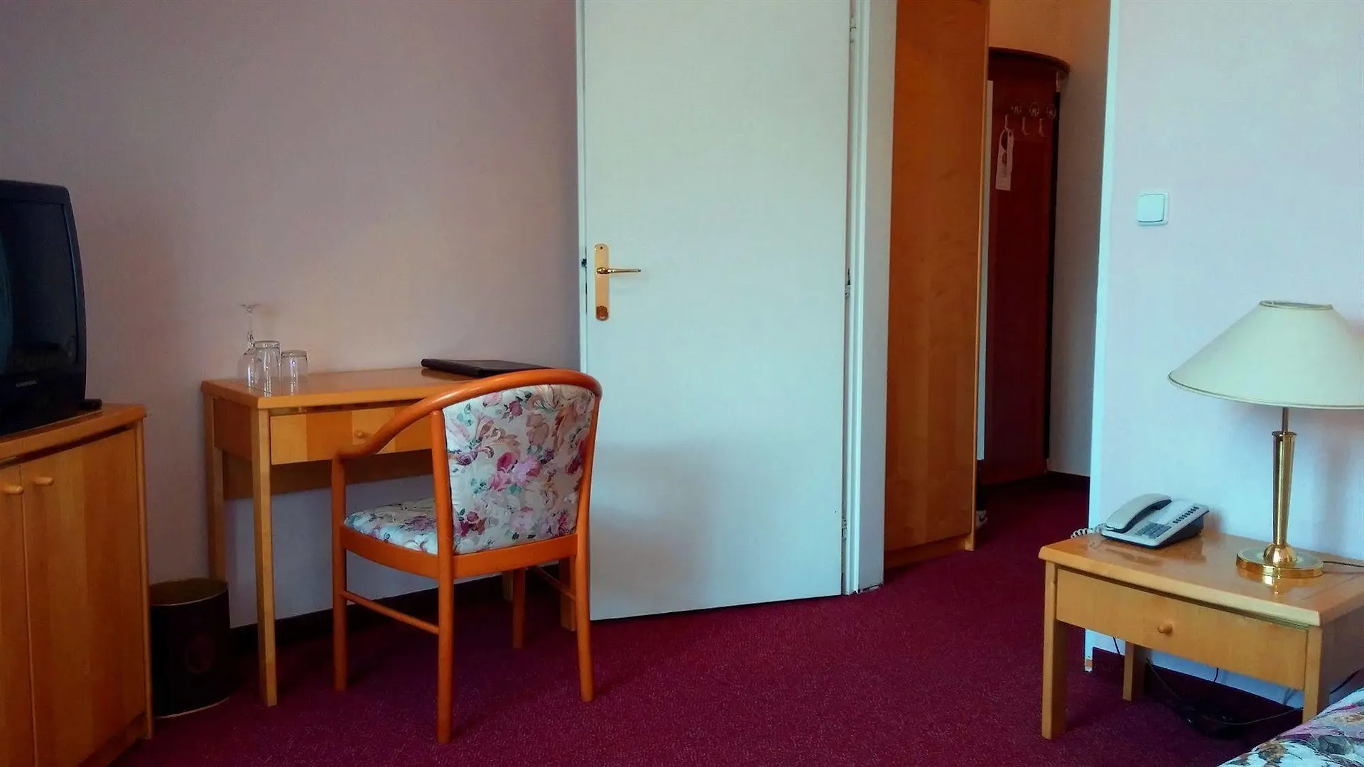Hotel Ester Карловы Вары 4*,  Чехия