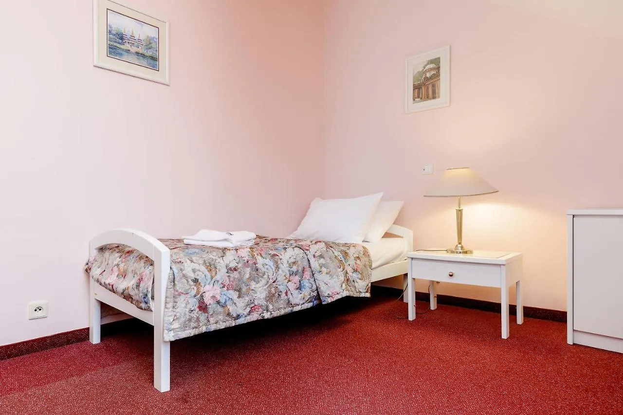 Hotel Ester Карловы Вары 4*,