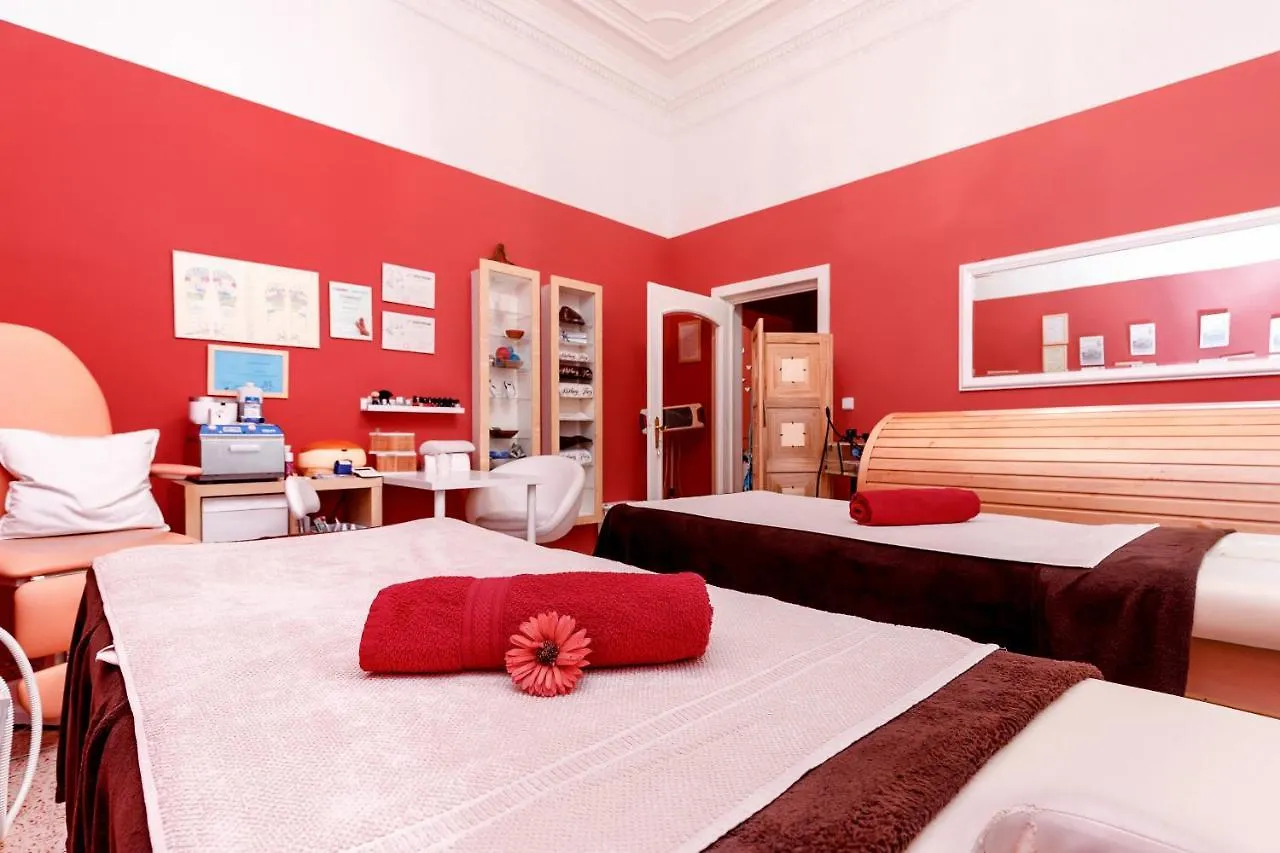 Hotel Ester Карловы Вары