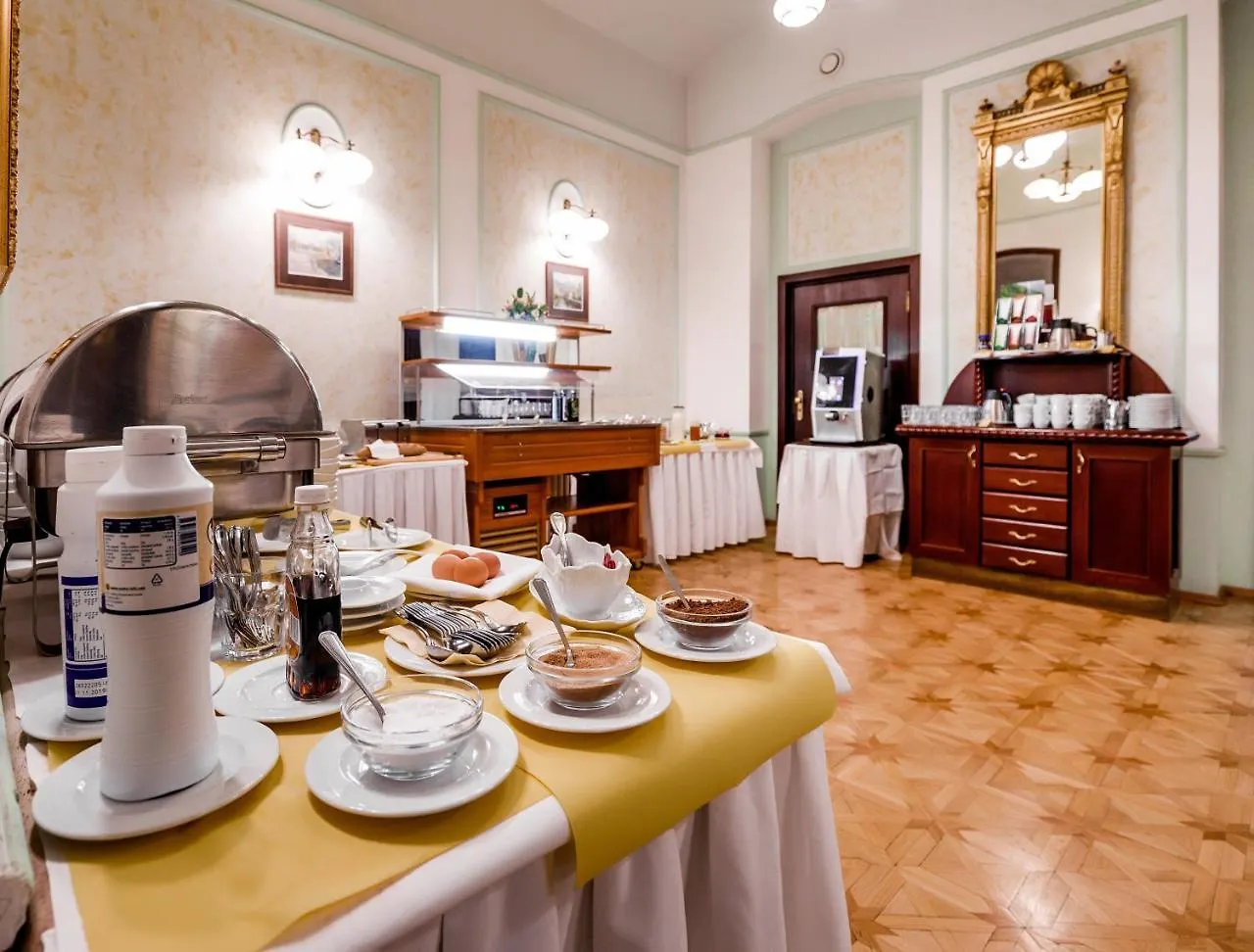 Hotel Ester Карловы Вары
