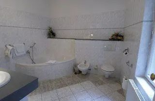 Ea Apartmany Mozart Karlsbad Hotel