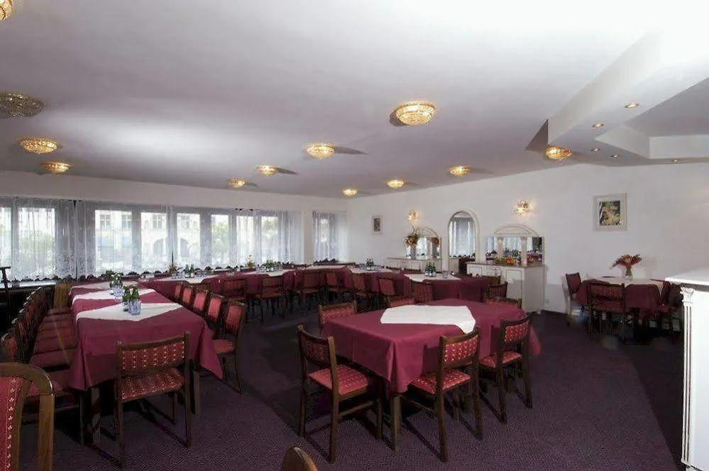 Ea Apartmany Mozart Karlsbad Hotel