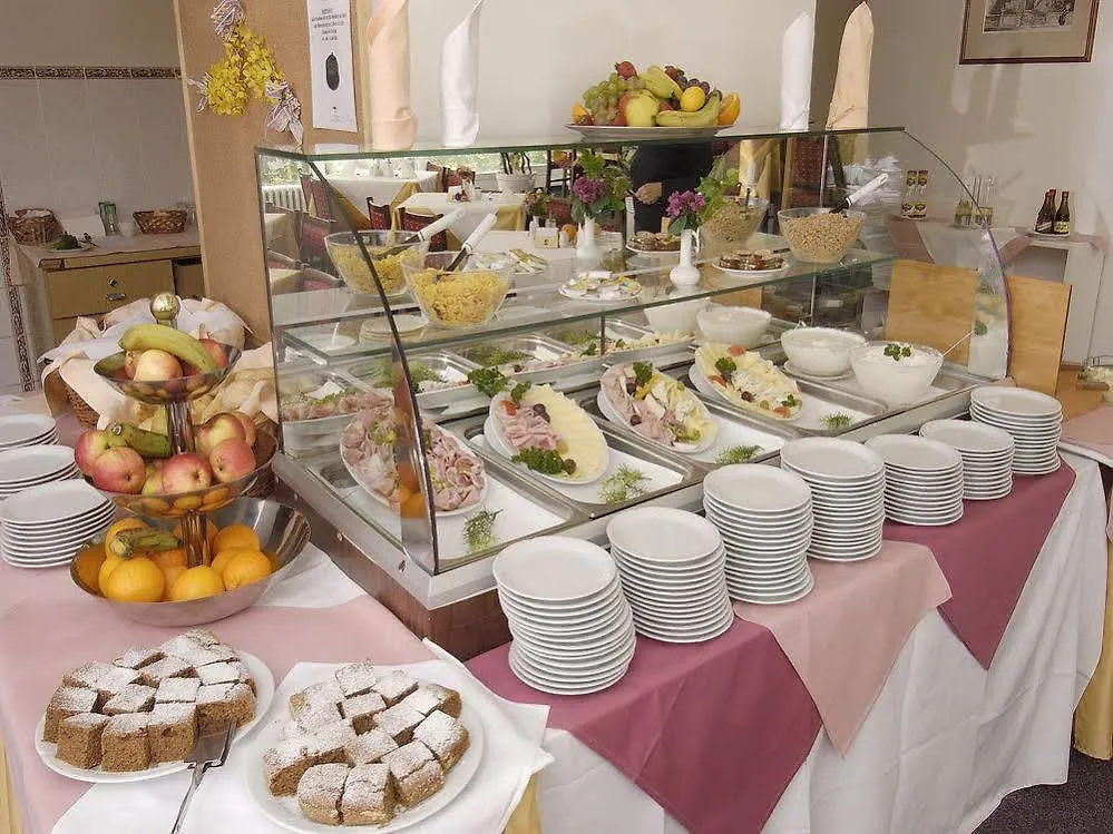 Ea Apartmany Mozart Karlovy Vary Hotel