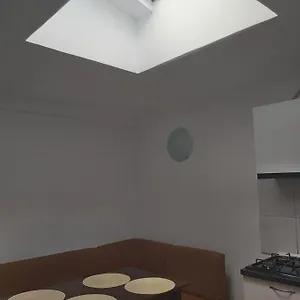Kitty Apartament Апартаменты Бухарест