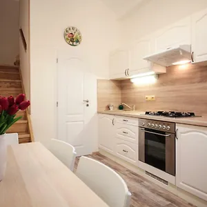 Family Duplex On Wenceslas Square Апартаменты Прага