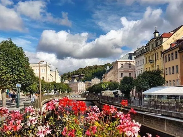 **** Aparthotel Ferdinandhof Apart-Hotel Karlovy Vary Czech Republic