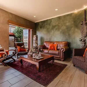 https://singa-town-lodge.port-elizabeth-hotel.com