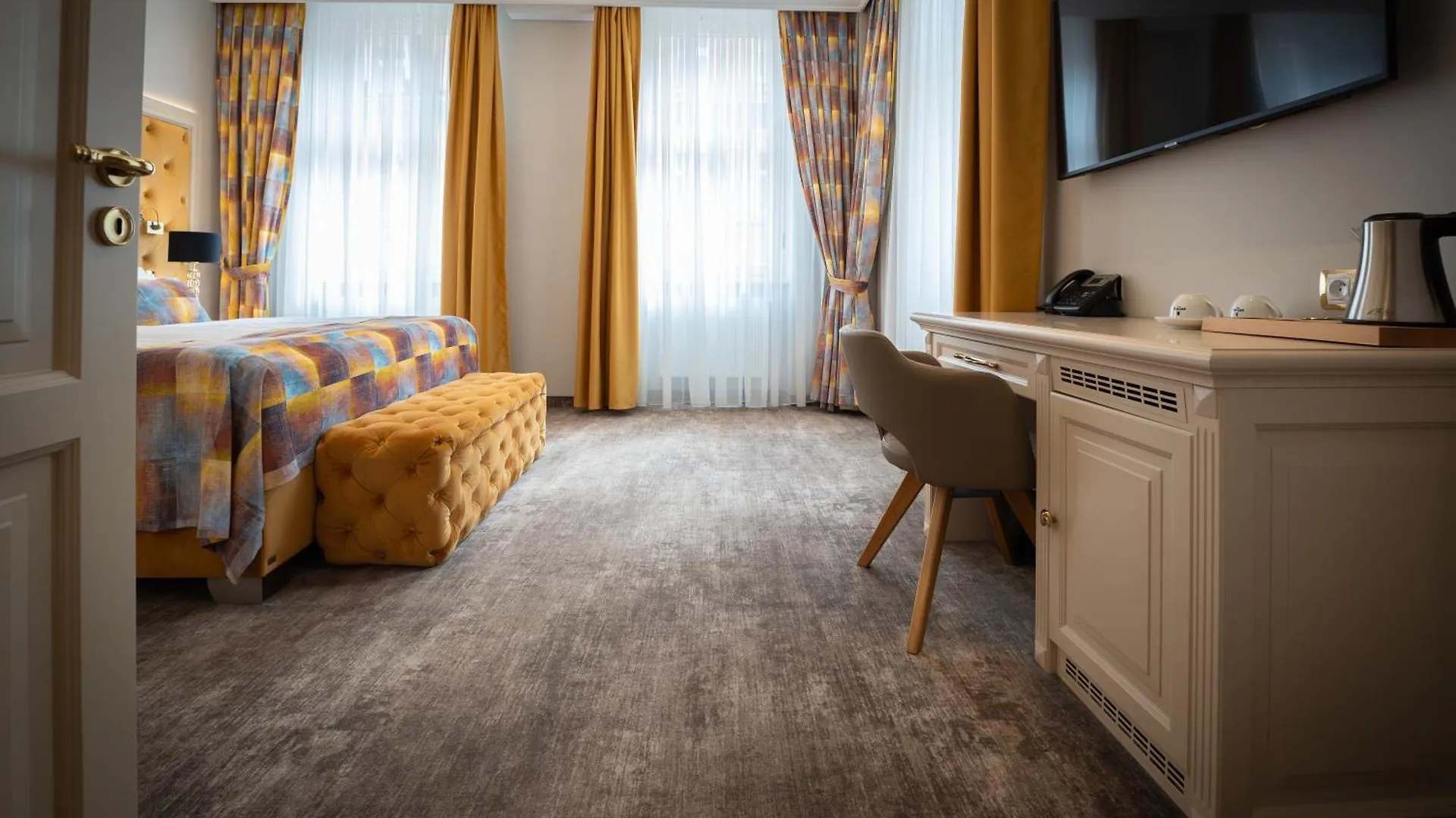 Golden Key Boutique Hotel Karlovy Vary 4*,  Czech Republic