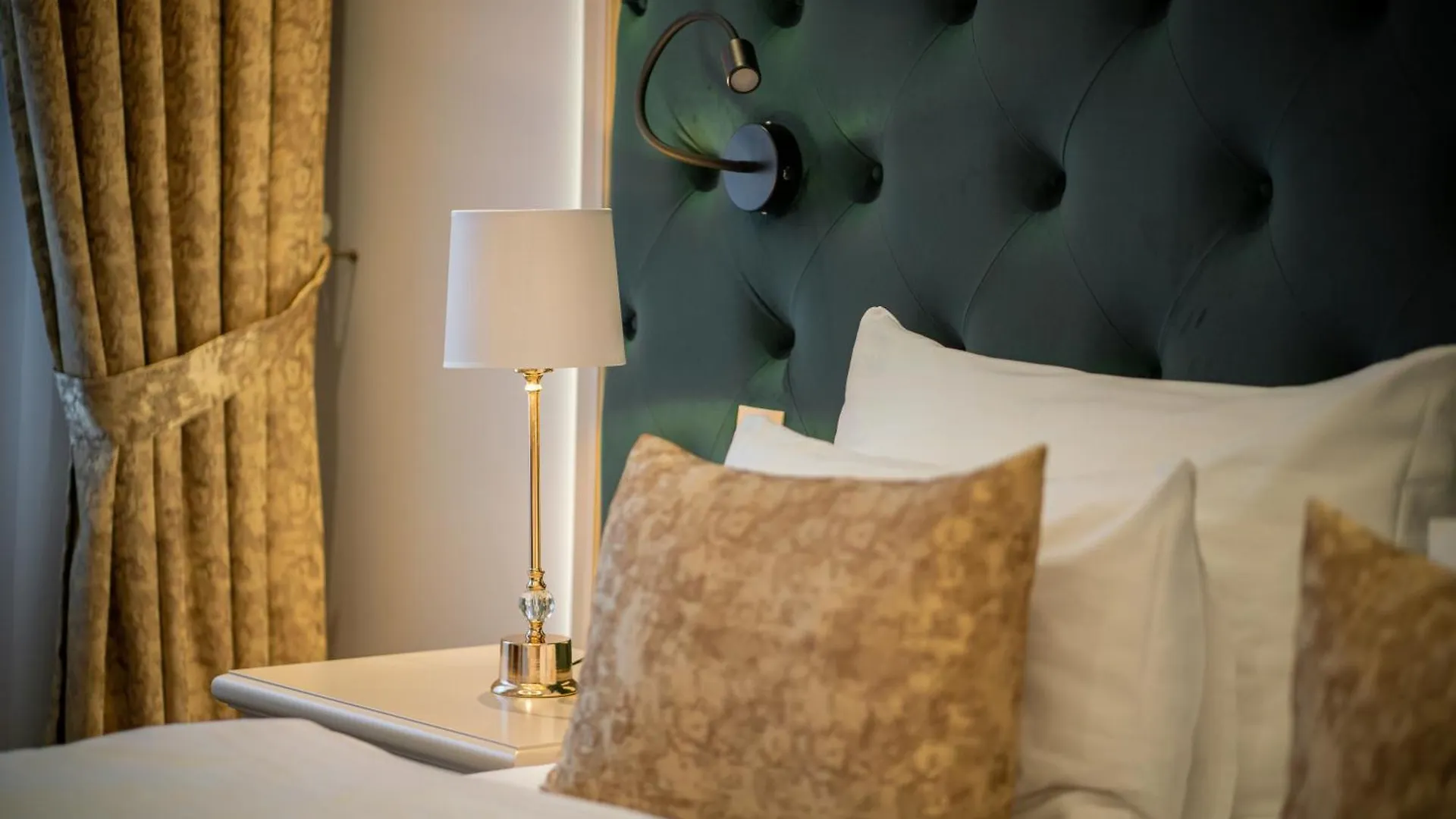 Golden Key Boutique Hotel Karlovy Vary 4*,  Csehország