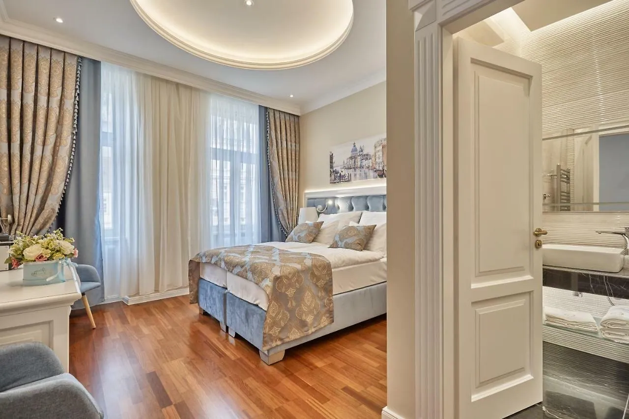 Golden Key Boutique Hotel Karlovy Vary 4*,