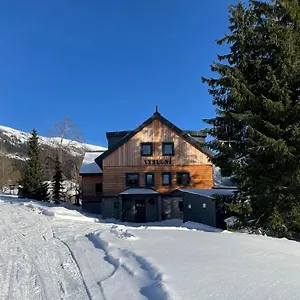 Vysluni Apartment