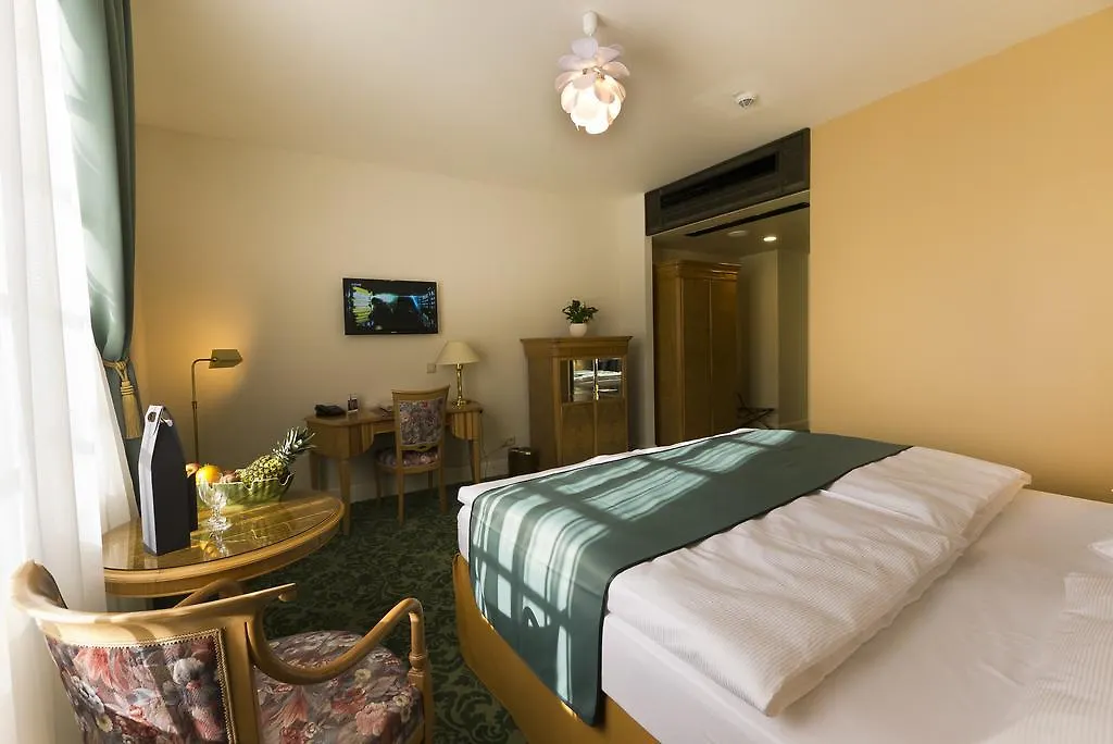 Grandhotel Ambassador Narodni Dum Karlovy Vary 4*,  Çek Cumhuriyeti