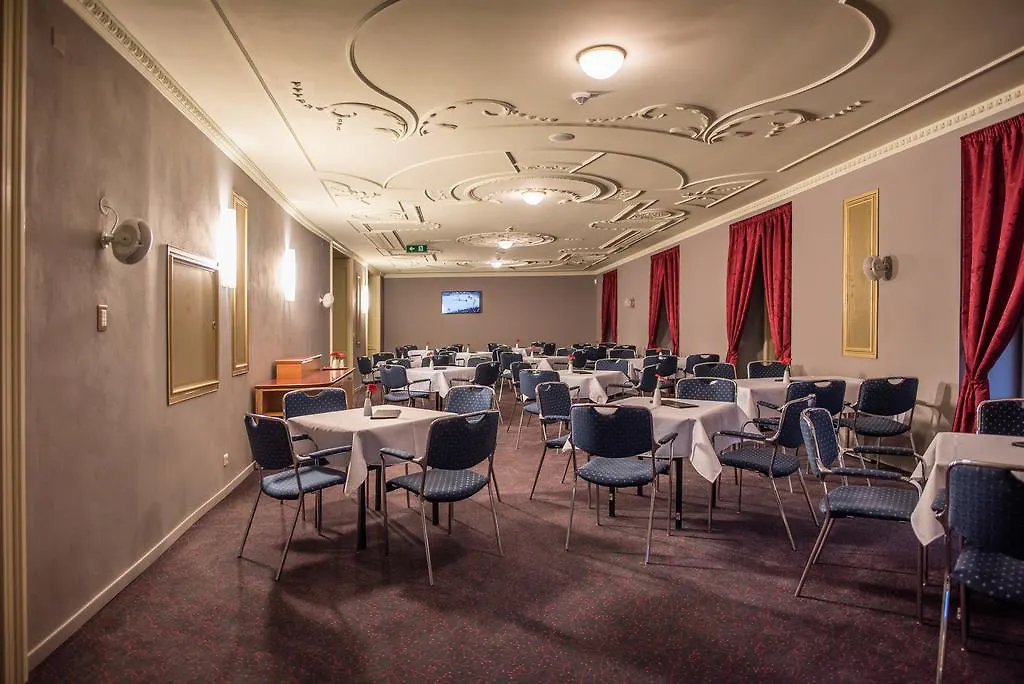 Grandhotel Ambassador Narodni Dum Karlsbad 4*,