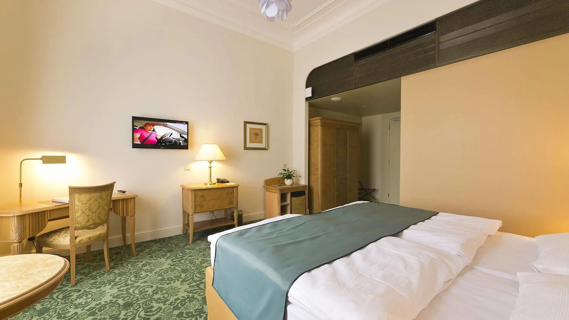 Grandhotel Ambassador Narodni Dum Karlsbad Hotel
