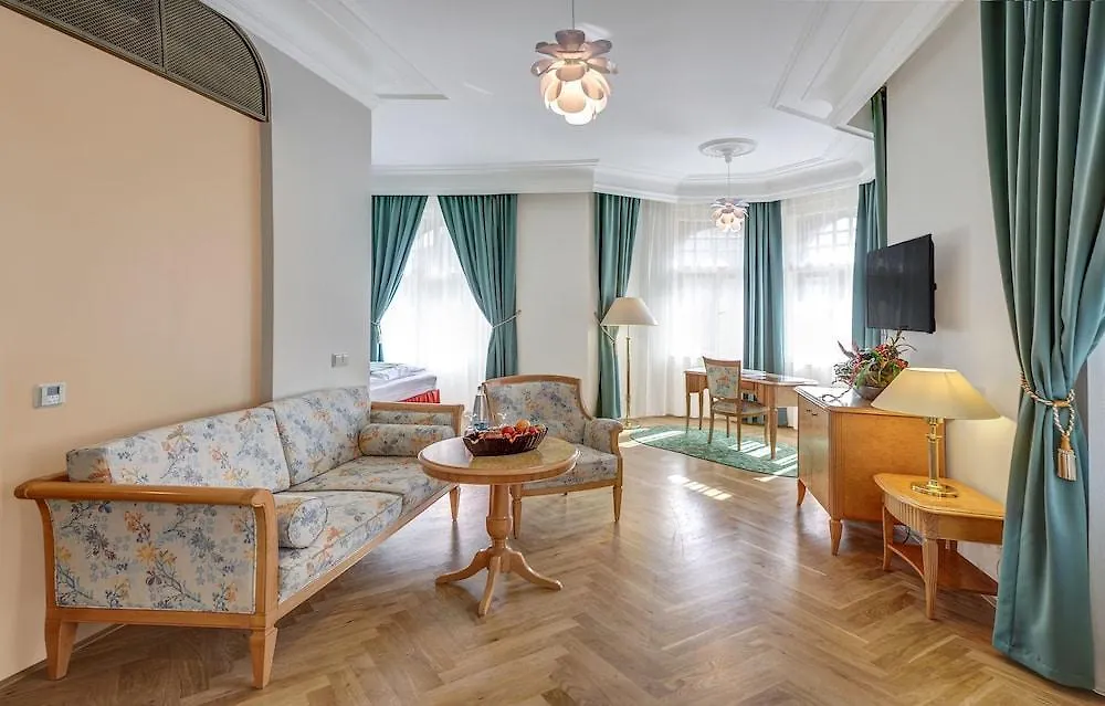Grandhotel Ambassador Narodni Dum Karlsbad 4*,  Tschechische Republik