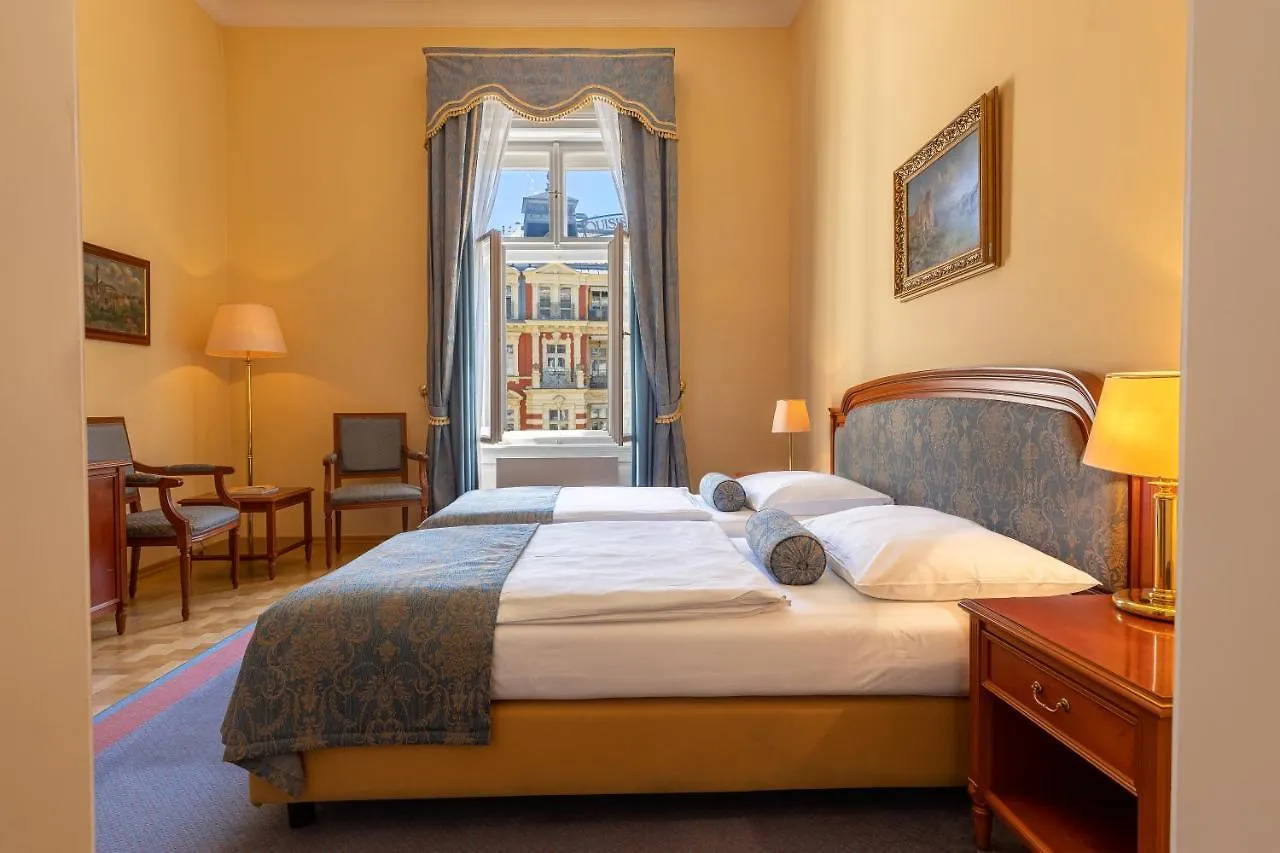 グランドホテル パップ カルロヴィ・ヴァリ 5*,  チェコ