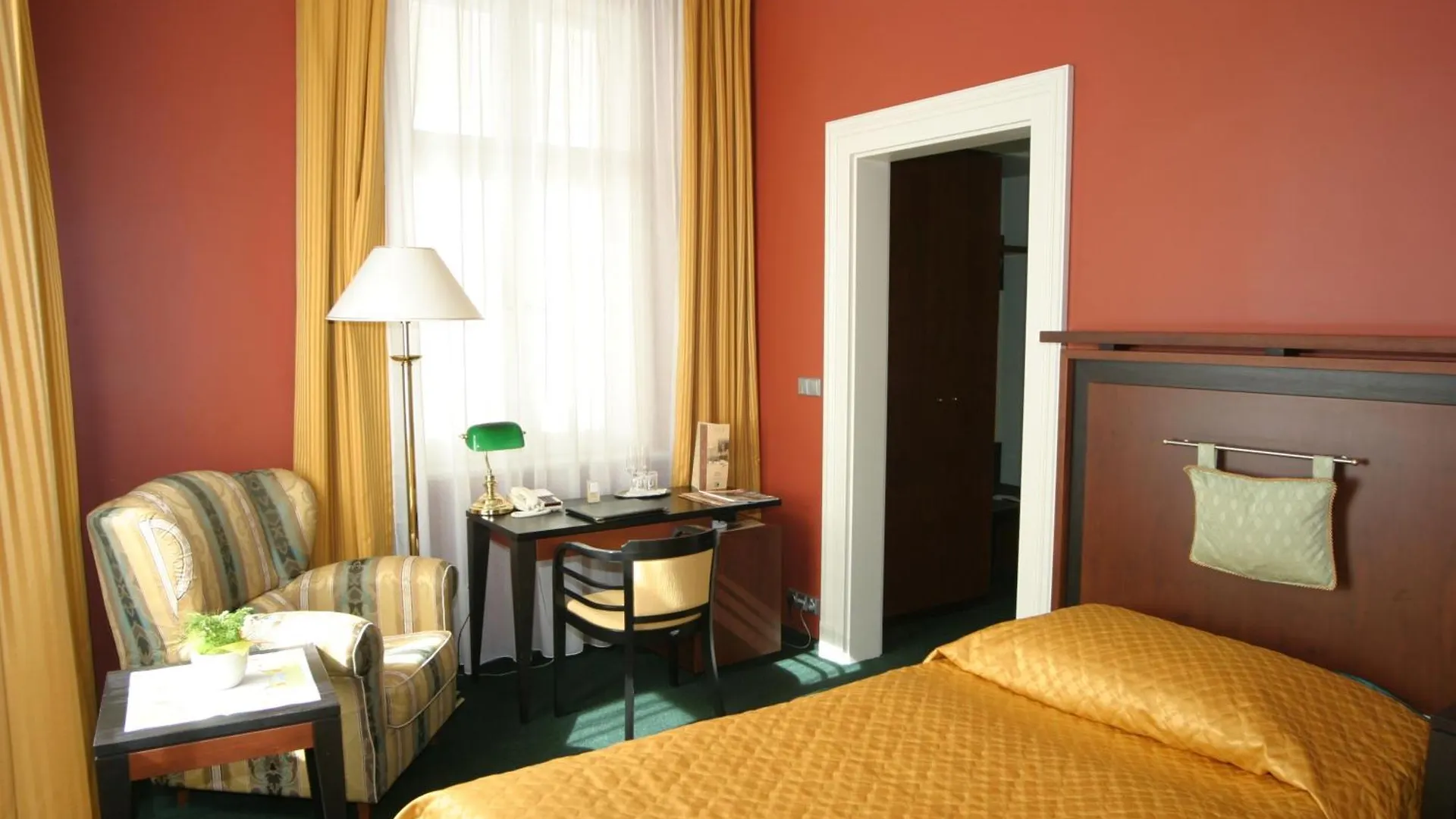Grandhotel Pupp KLV 5*,