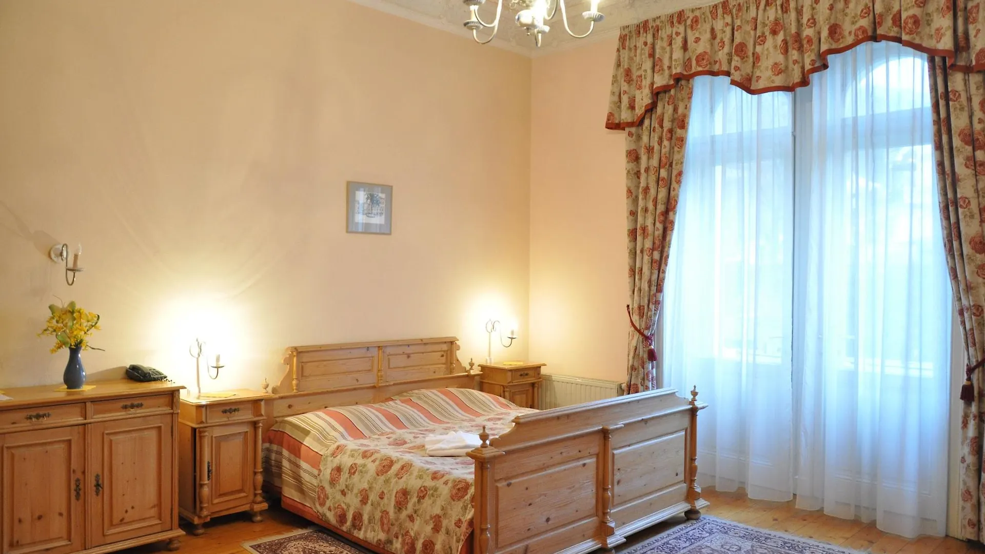 Hotel Heluan Karlsbad