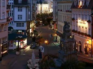 Hotel Heluan Karlsbad