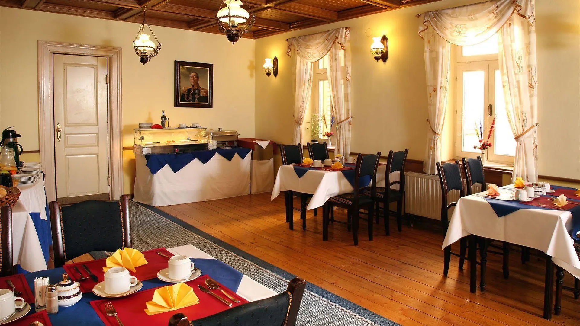Hotel Heluan Karlsbad 3*,