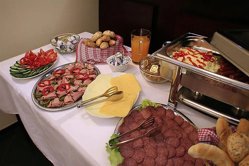 Hotel Adria Karlovy Vary 3*,