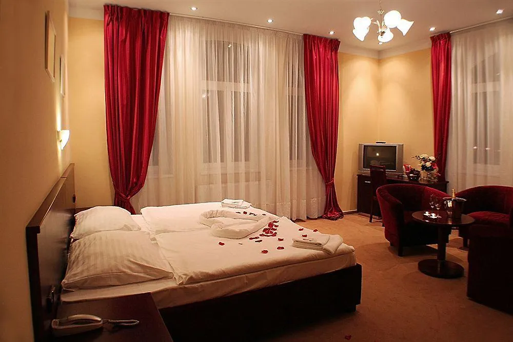 Hotel Adria Karlovy Vary 3*,  Czech Republic