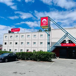 First Eco Villemoisson Centre Commercial Carrefour 3*, Савиньи-сюр-Орж Франция